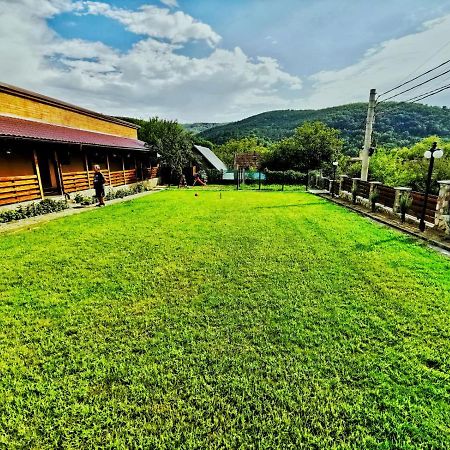 Hostal Casa Borcean 2 Sasca Montană Exterior foto